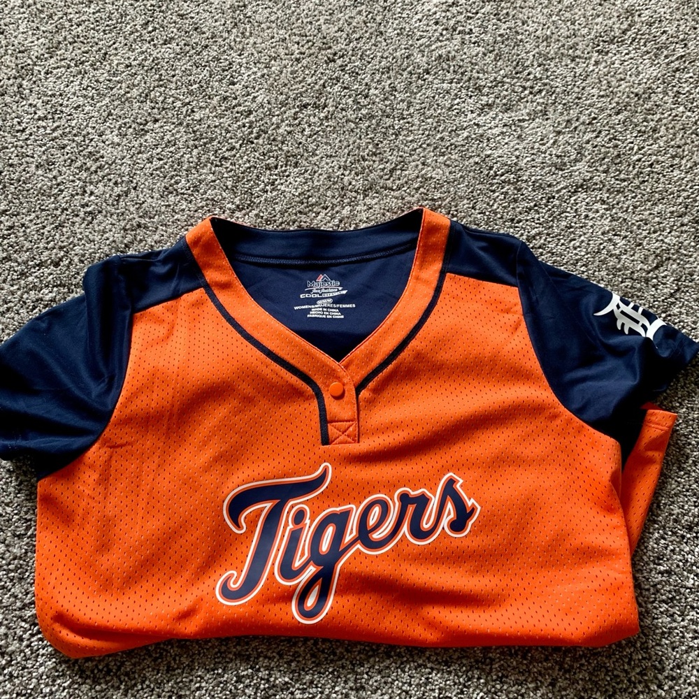 Detroit tigers shirt perfect condition